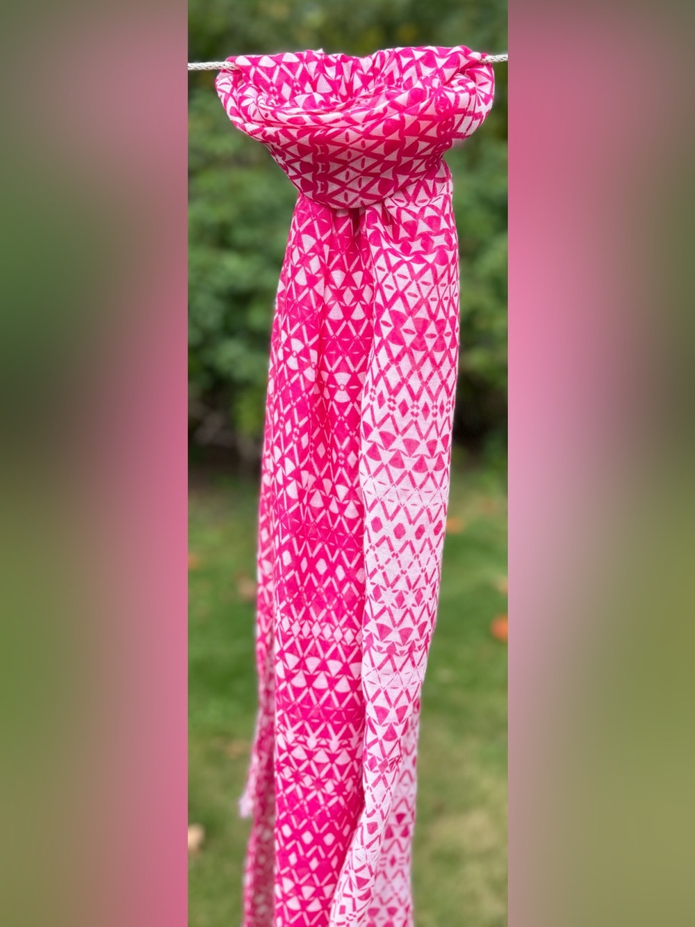 LOFT Hot Pink & White Geometric Scarf Wrap